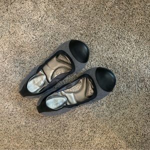 Ballerina dress shoes